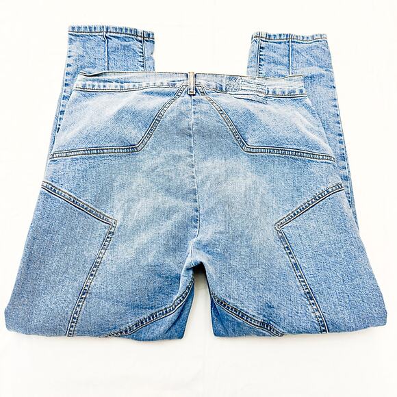 Revice Venus Flares Light Wash Denim Jeans Seam Detailed Zip Fly Size 32 - Picture 5 of 8